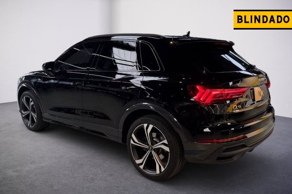 AUDI Q3 2.0 40 TFSI GASOLINA PERFORMANCE BLACK QUATTRO TIPTRONIC 2024/2024